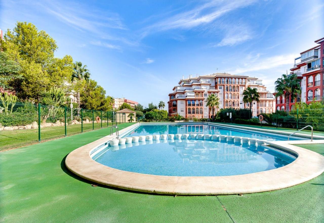 Appartement Torre La Mata Торевиеха Екстериор снимка